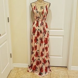 Maxi pleated halter dress